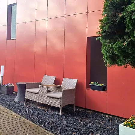 Moderne In Mahlsdorf Apartment