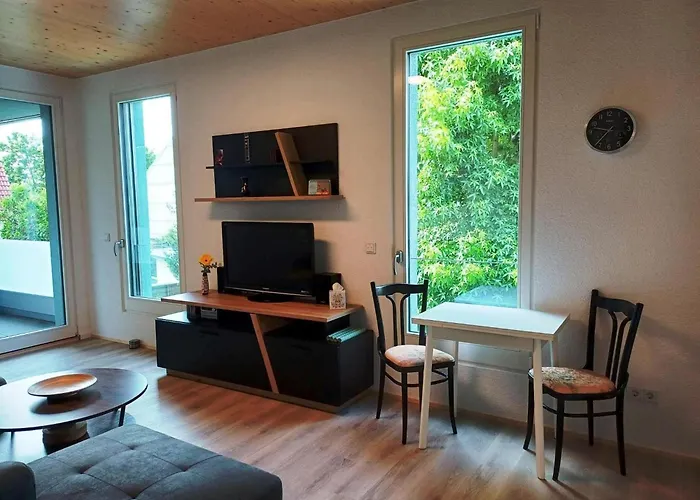 Moderne In Mahlsdorf * Berlino