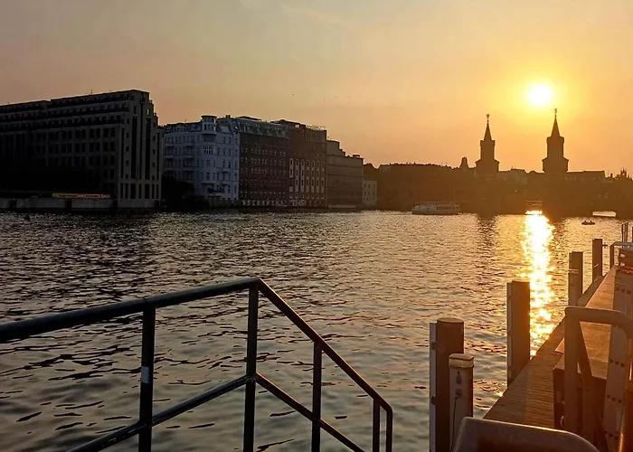 Moderne In Mahlsdorf * Berlino