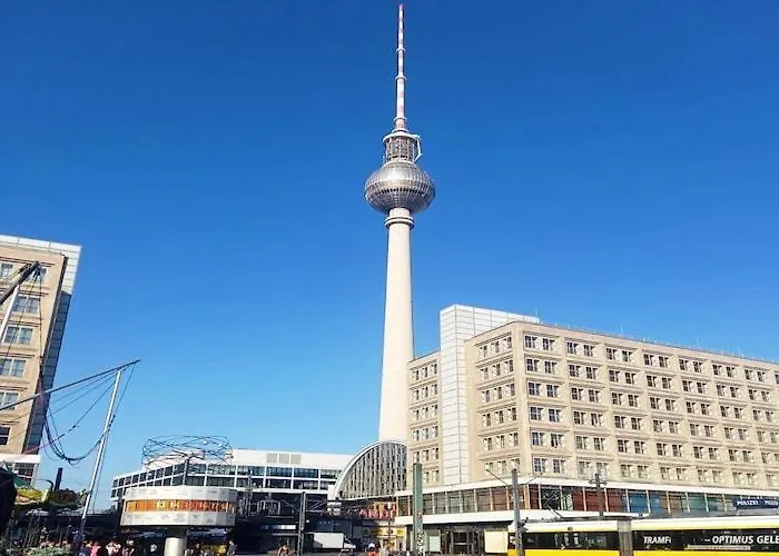 Moderne In Mahlsdorf アパート